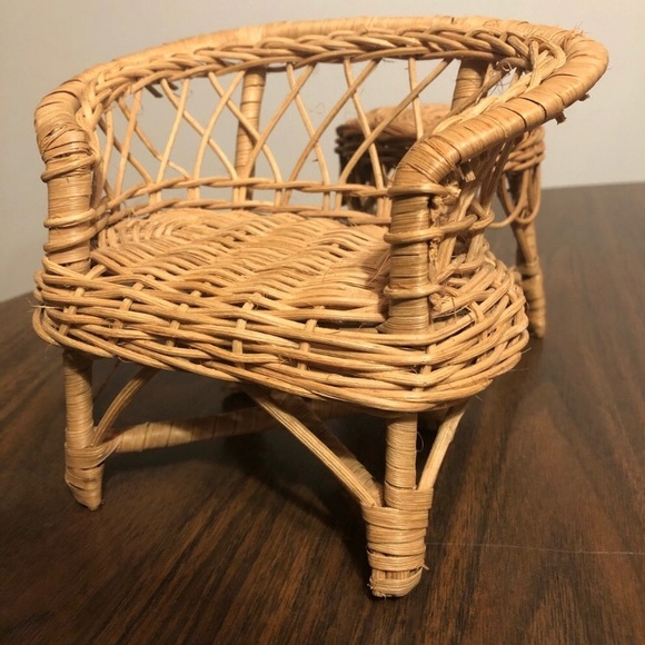 Vintage Mini Wicker Chair Table Set - Picture 4 of 6
